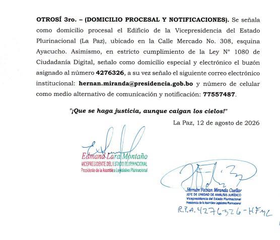Edmand Lara denuncia a José Gabriel Espinoza por presuntas irregularidades en la compra y declaración de una vagoneta Audi
